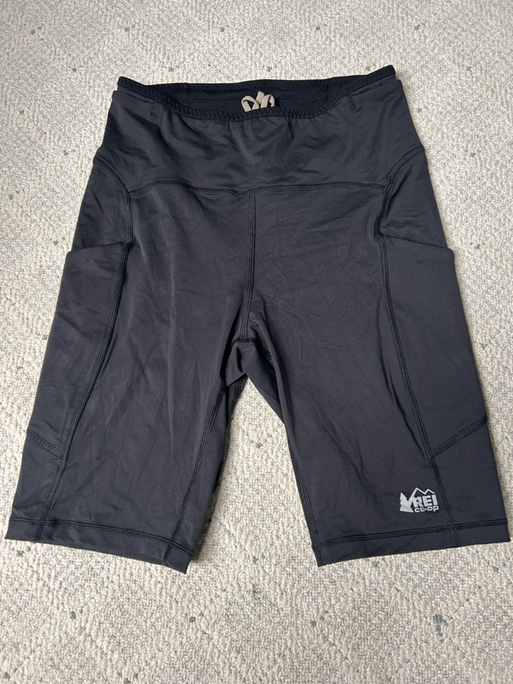 REI 7in bike shorts